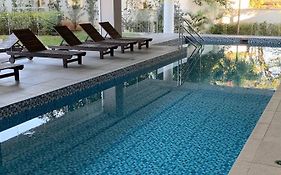 Flat Vip 5 Estrelas Granja Vianna Luxuoso e Sofisticado Alto Padrão Animália Park!